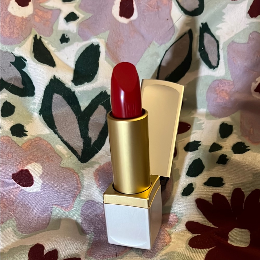 Elizabeth Arden Red And White Lipstick